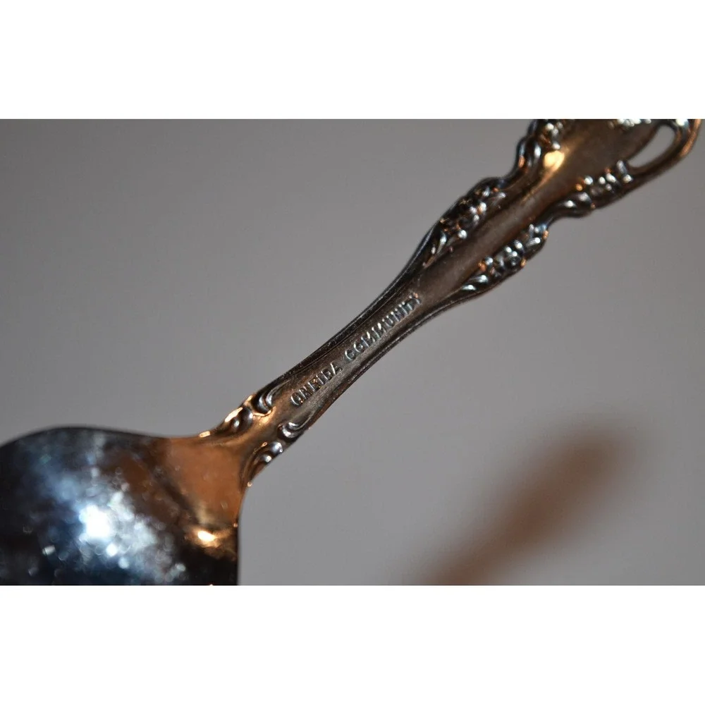 Oneida Brahms Baby Spoon‎ 4 3/8